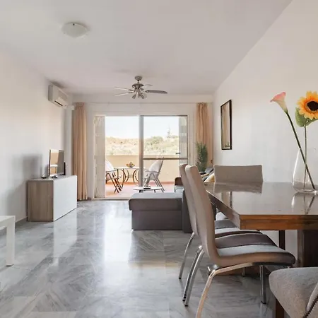 2 Bedroom Tranquil With 2 Large Terraces In Riviera Del Sol Sitio de Calahonda